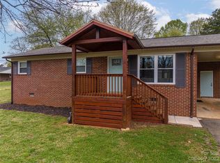 217 3rd Ave NE, Conover, NC 28613