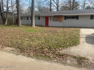 3310 Oakview Dr, Jackson, MS 39212