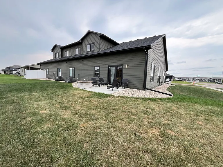 5548 W Colonial Ct — Photo 4