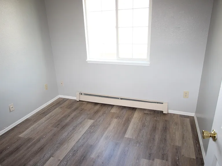 1412 Glenwood Ave — Photo 16