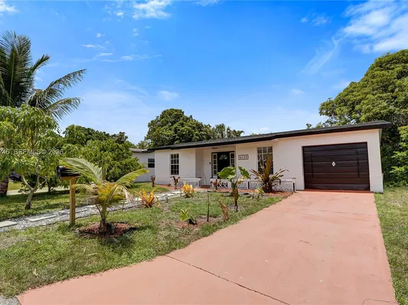 6280 SW 8th Pl, Pompano Beach, FL 33068