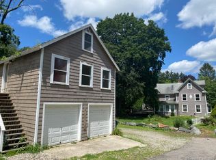 54 Lathrop Rd, Quaker Hill, CT 06375