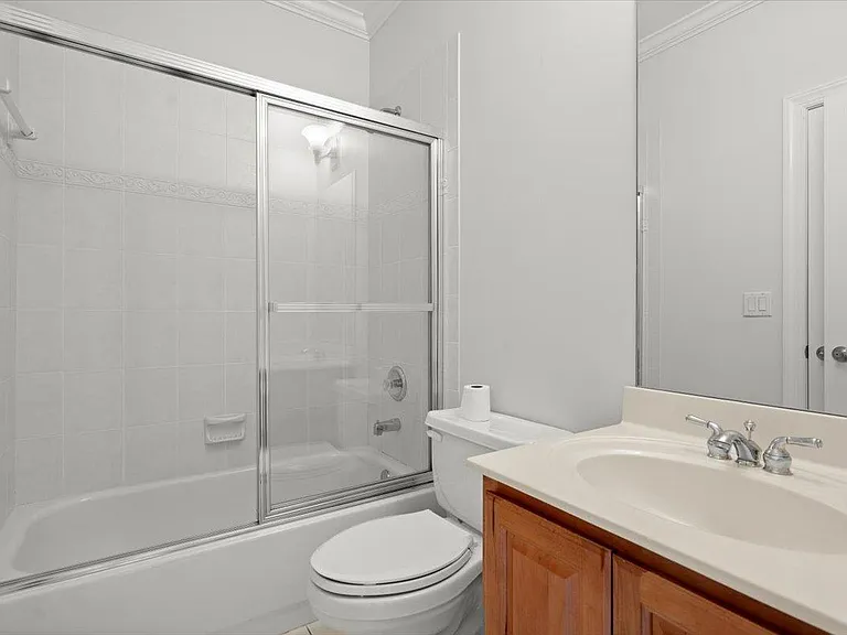 875 Wescott Ln — Photo 47