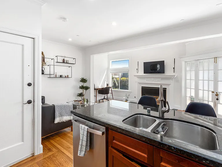 2621 Divisadero St #5 — Photo 12