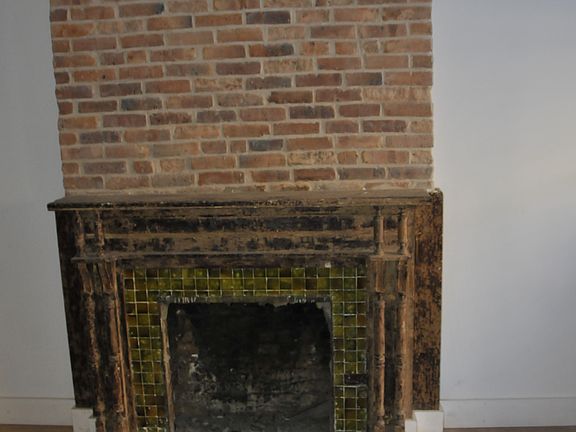 4th image of 696 Halsey St #2