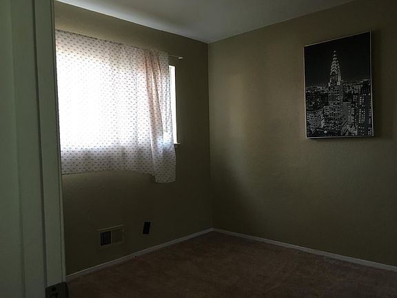 4th image of 1573 Branham Ln