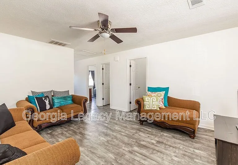 139 Faulkner Dr — Photo 5