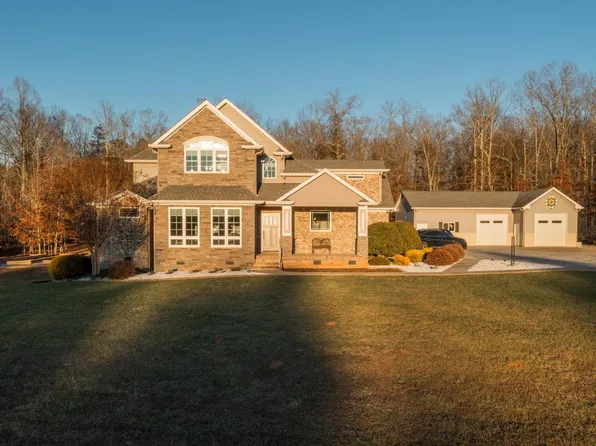 1050 Landrum Mill Rd, Campobello, SC 29322