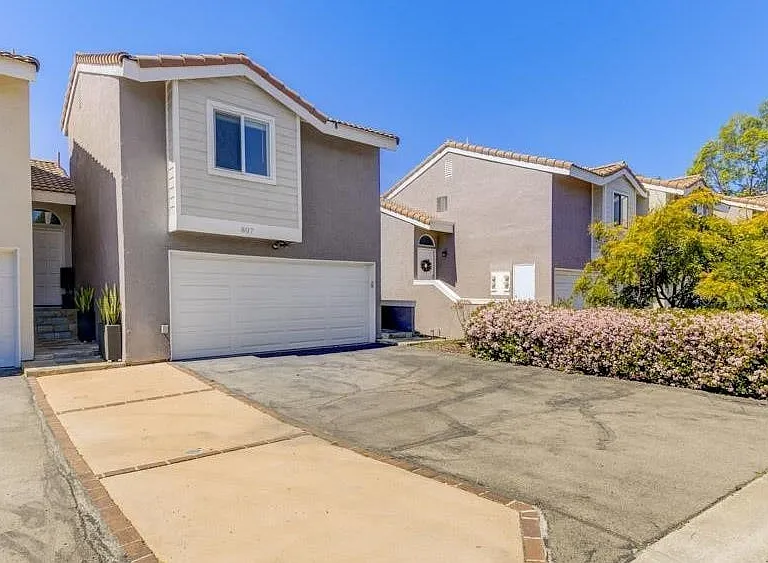 807 Highland Dr — Photo 31