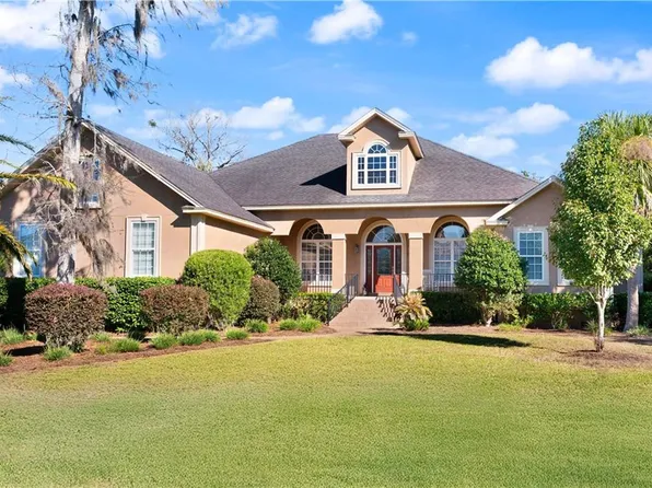 145 Riverwalk Dr, Brunswick, GA 31523