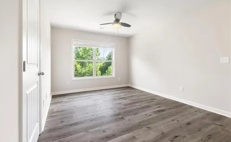 4368 Mantova Dr — Photo 28