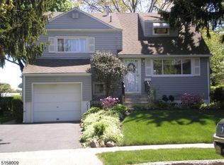 302 Ralph St, Somerset, NJ 08873