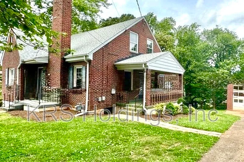 Building Photo - 1116 Chestnut Hill Dr