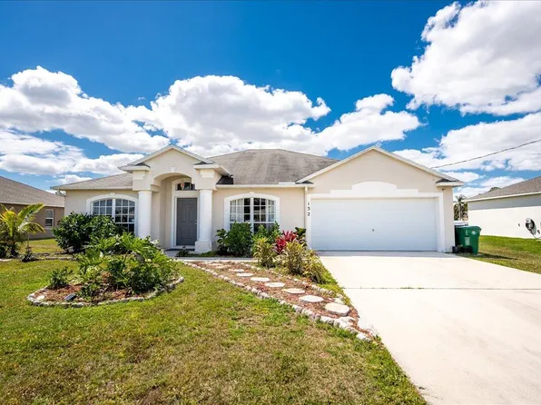 132 SW Carter Avenue, Port St Lucie, FL 34983
