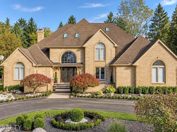 4539 River Trl, Bloomfield Hills, MI 48301