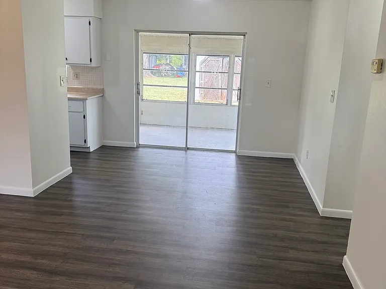308 Canyon Dr N — Photo 7