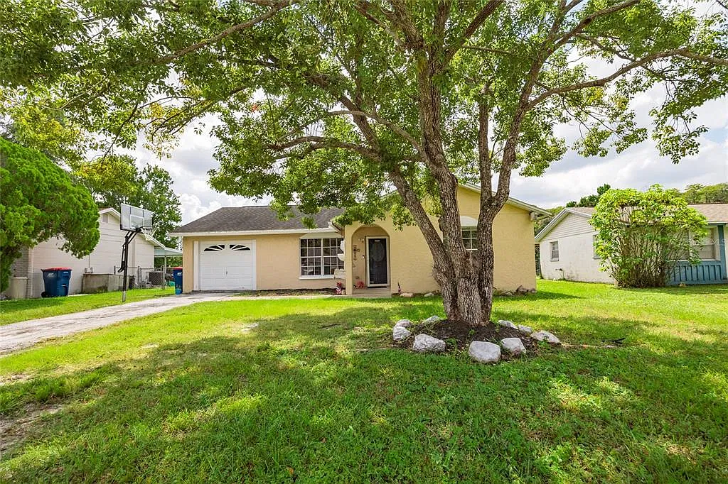 2 bed, 2.0 bath, 976 sqft, $1,750 — Photo 2