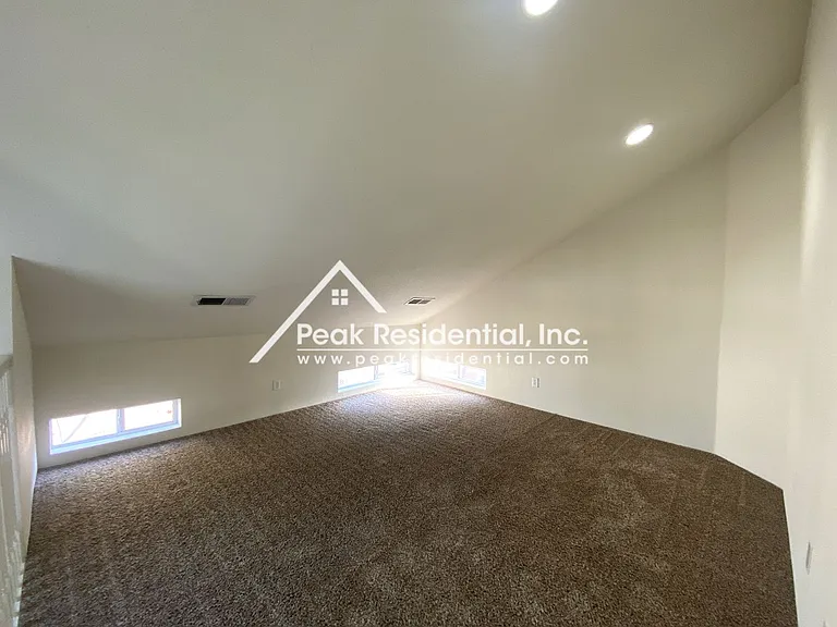 4930 Juniper Hill Pl — Photo 9