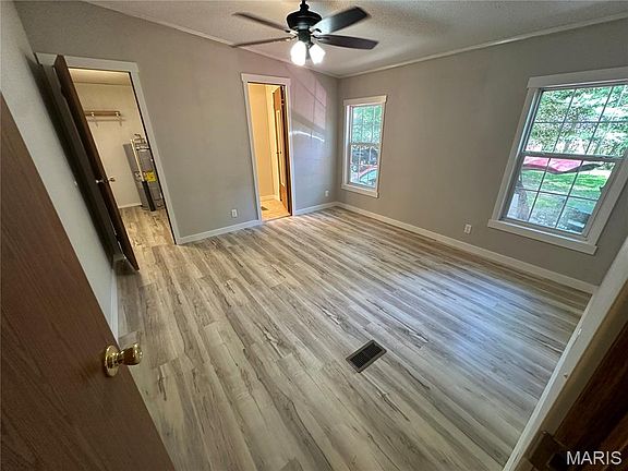 5th image of 1125 W Cape Rock Dr