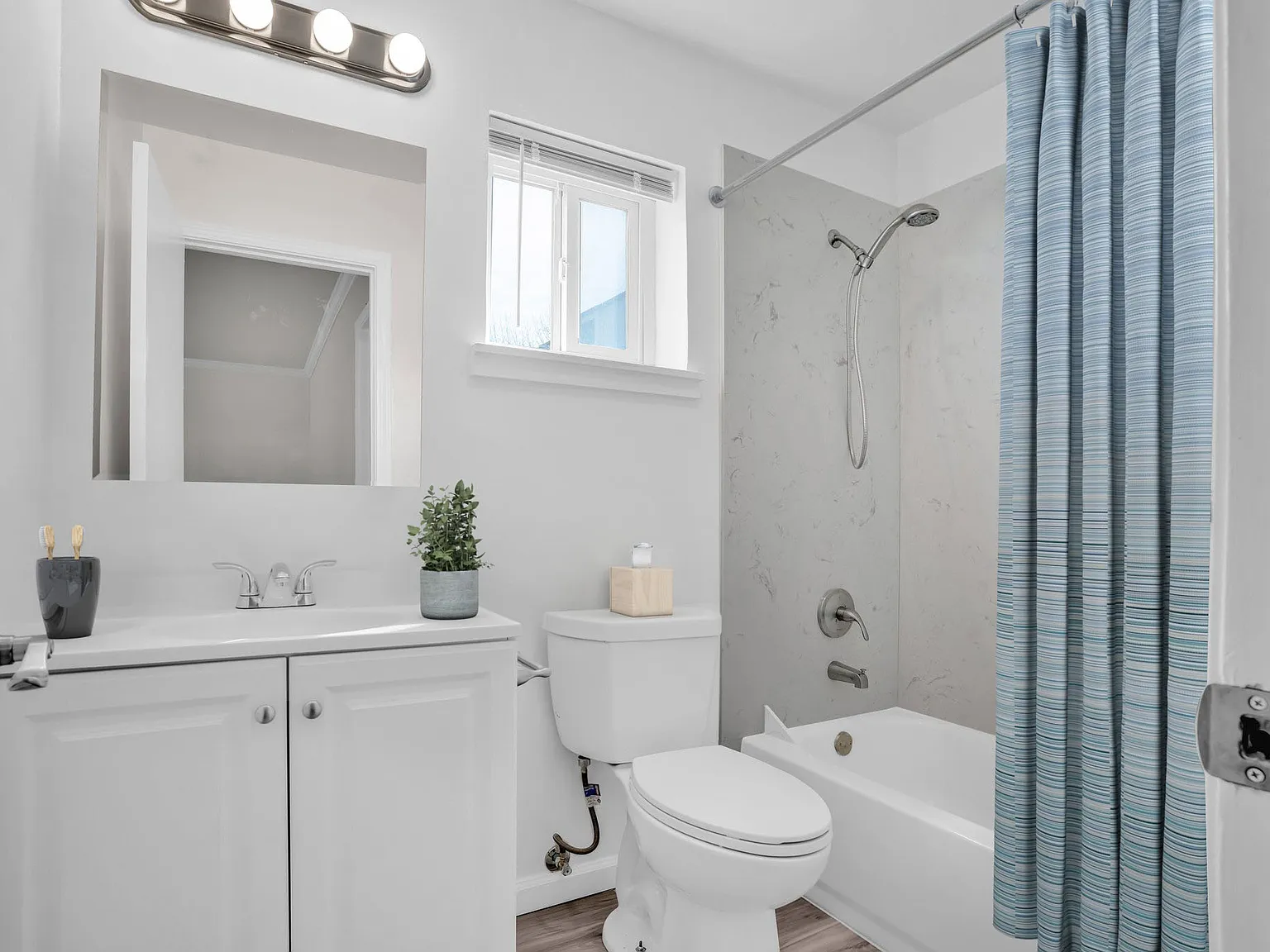 2330 Church Ln — Photo 3