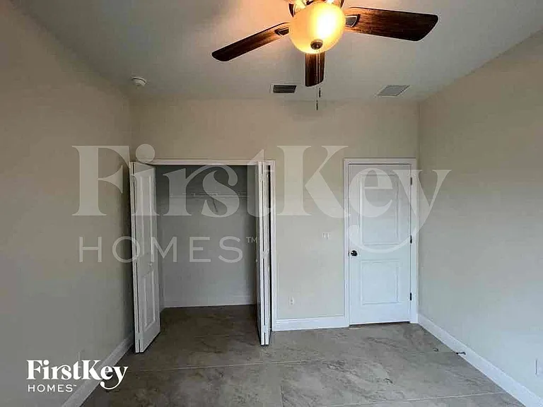 633 NW 28th St — Photo 19