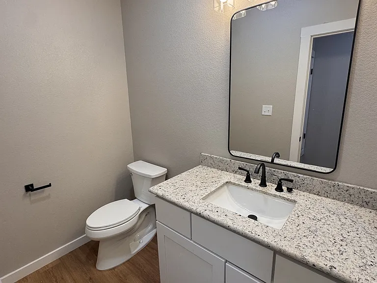 961 N Clinton St #102 — Photo 12