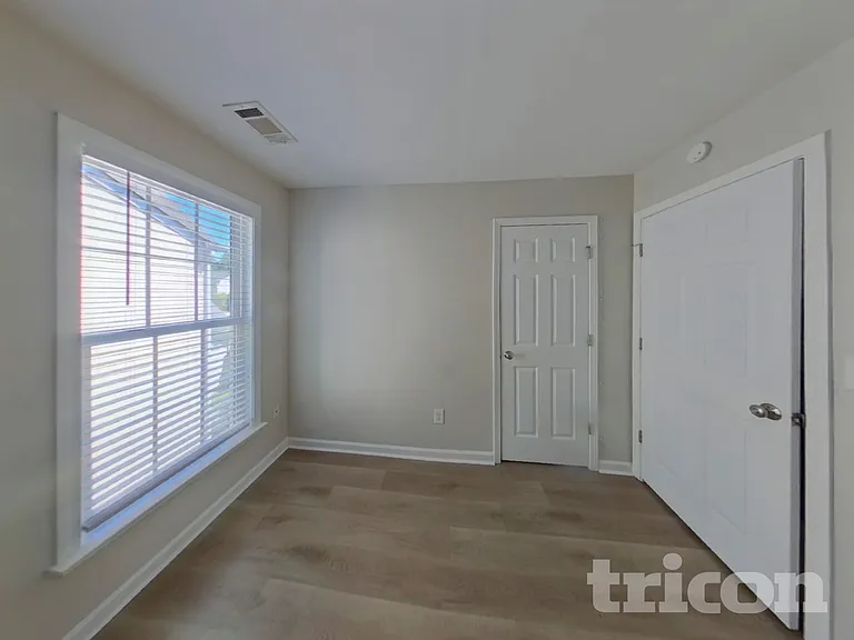 3281 Saville St SW — Photo 10