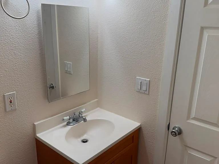 757 W N St #1 — Photo 6