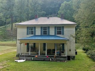 28 Darkwood Ln, Ridgeview, WV 25169