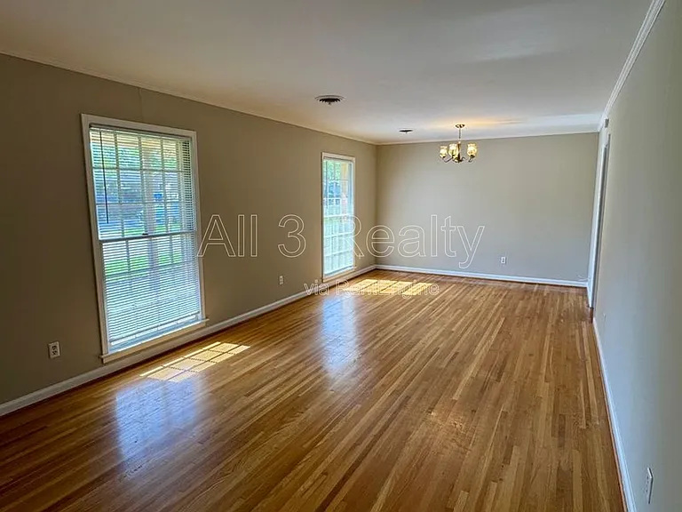 3253 Windwood Dr — Photo 7