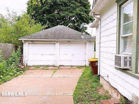 2nd image of 1140 S West Ave
