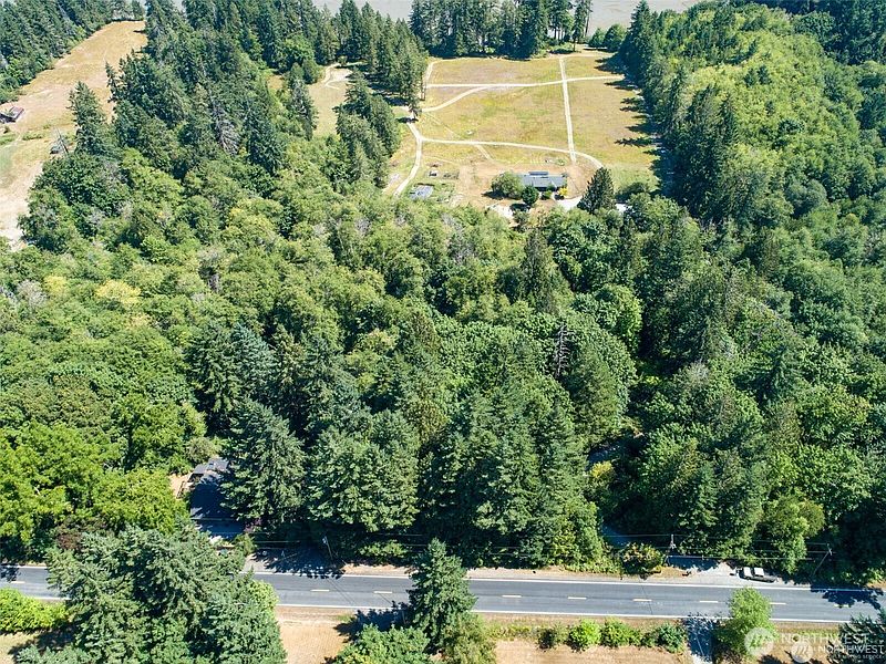 2nd image of 4510 Sleater Kinney Road NE