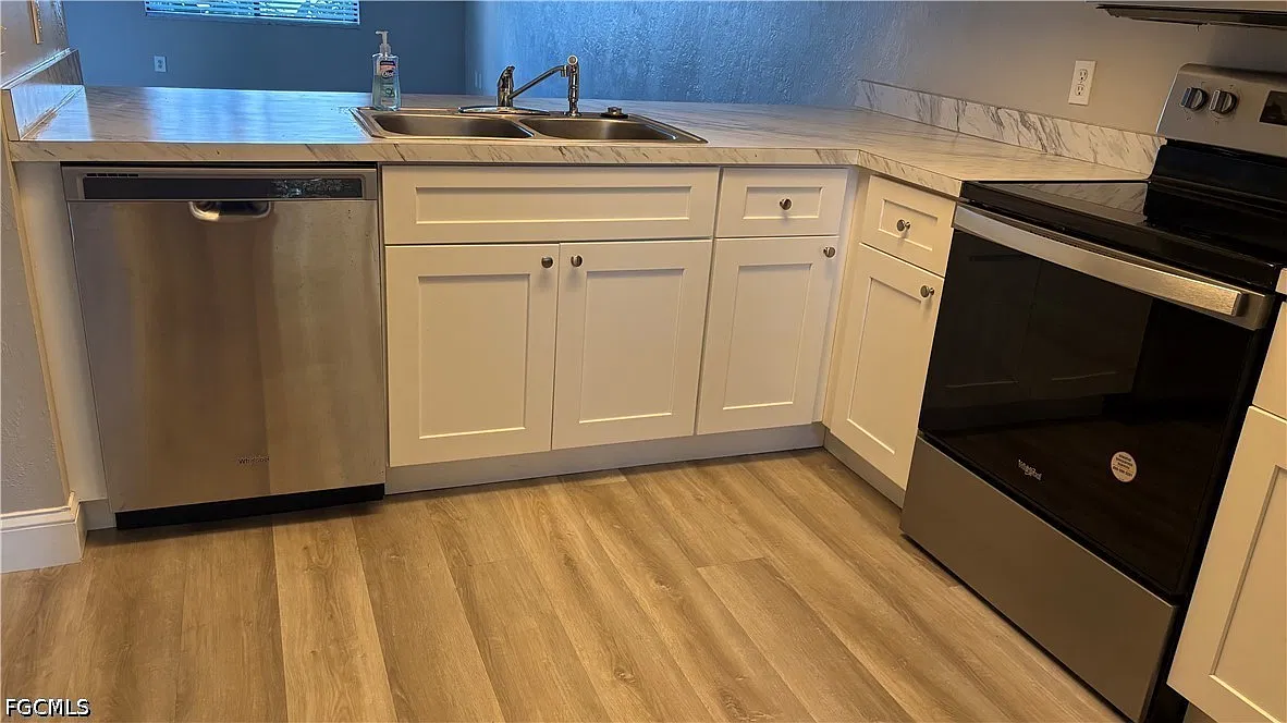 1 bed, 1.5 bath, 786 sqft, $1,400 — Photo 4