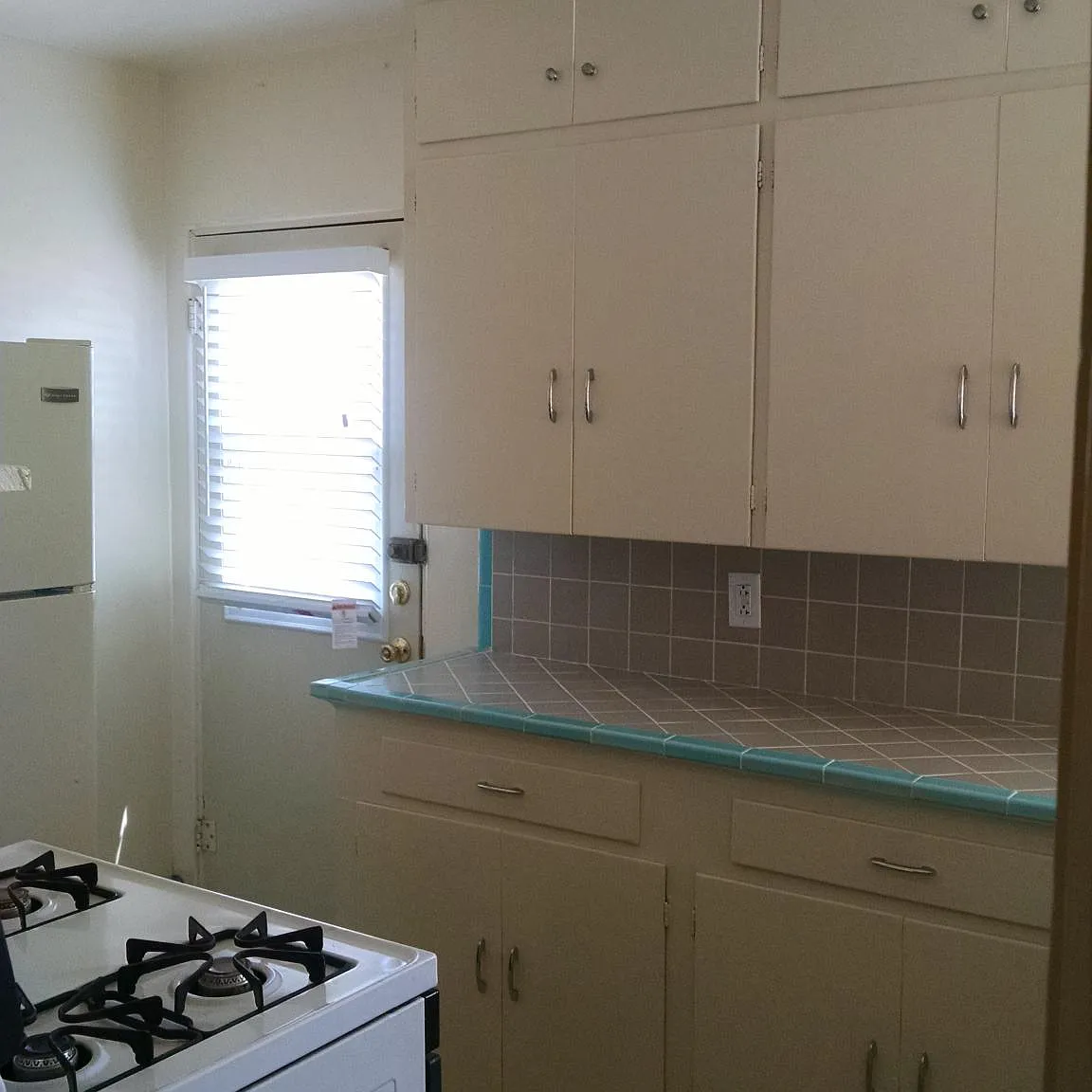 2 bed, 1000 sqft, $1,695 — Photo 4