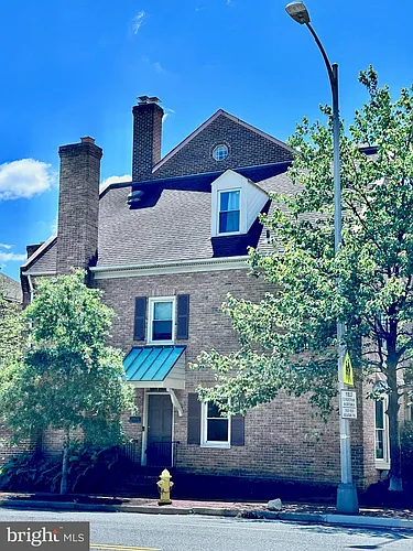 4424 Washington Blvd Photo 1