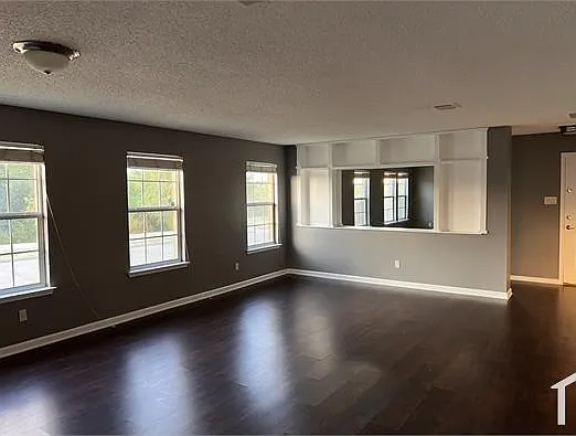 1676 Crown Point Dr — Photo 7