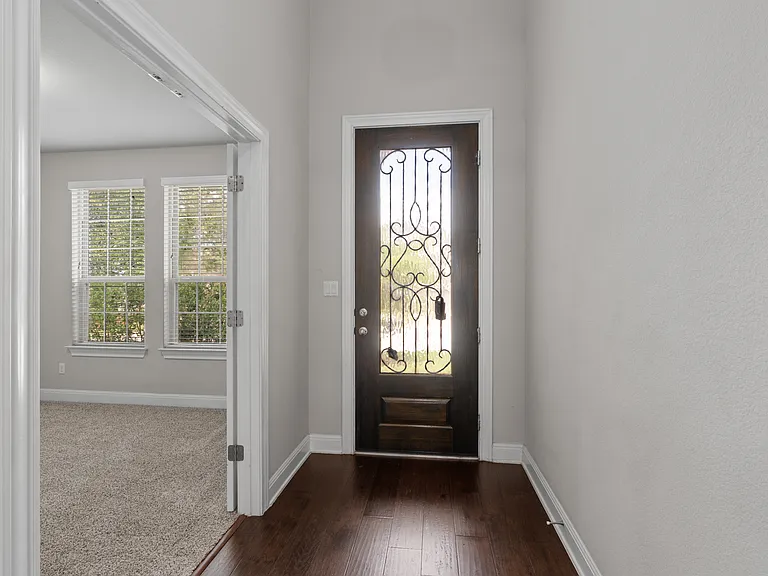 15601 Cabrillo Way — Photo 2