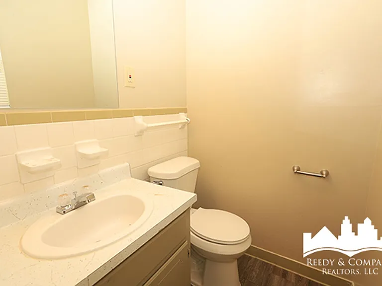 5104 Corkwood Dr — Photo 8