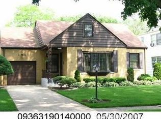 1009 Peale Ave, Park Ridge, IL 60068