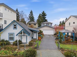 10611 2nd Pl SW, Seattle, WA 98146