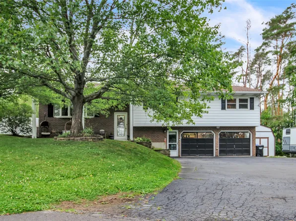 1540 Rita Rd, Vestal, NY 13850