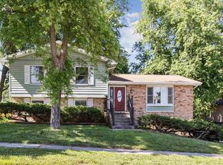 131 Penfro Dr, Iowa City, IA 52246