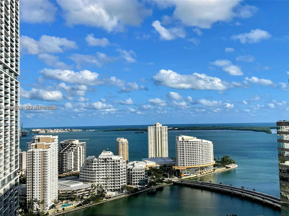 Building Photo - 500 Brickell Ave #3302