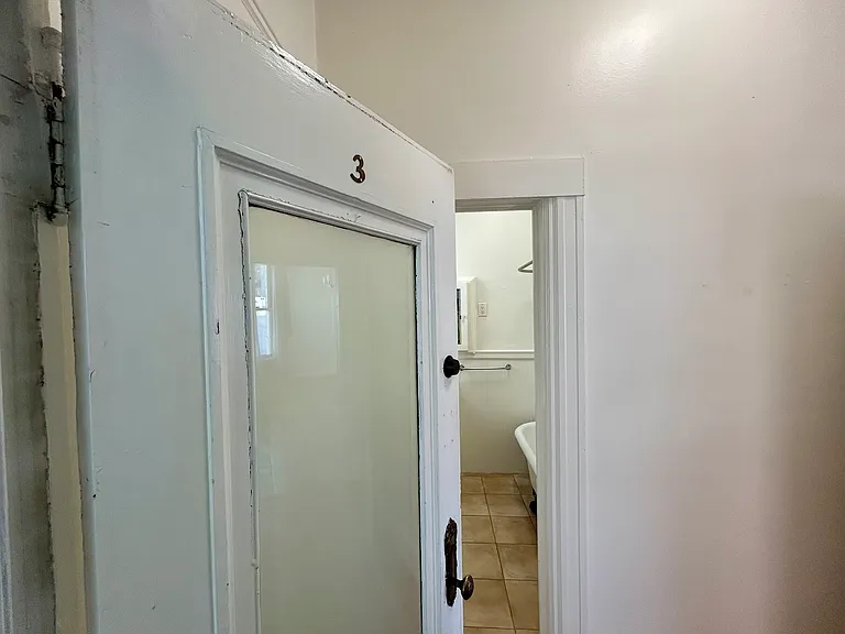 85 Carl St #3 — Photo 2
