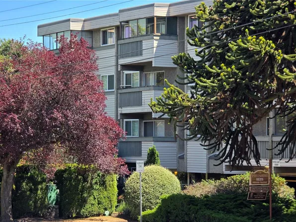 1525 Hillside Ave #412, Victoria, BC V8T 2C1