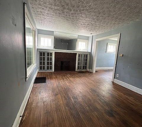 5th image of 1783 Sullivant Ave