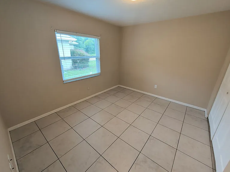 2560 E Constance Ct #4 — Photo 3