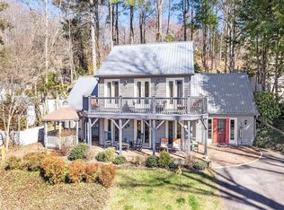 125 Country Club Dr, Waynesville, NC 28786