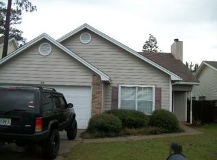 308 Woodland Park Cir, Mary Esther, FL 32569