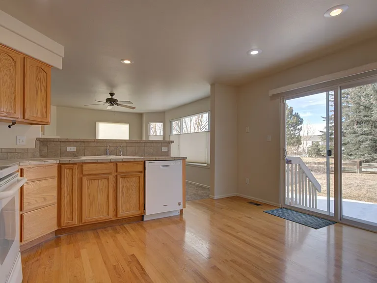 1352 Lookout Springs Dr — Photo 9